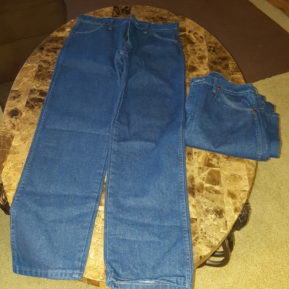 Two pair brand new wrangler jeans